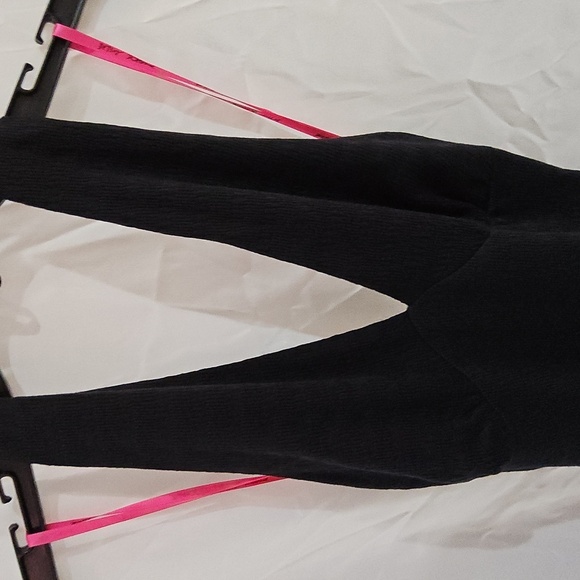 BETSEY JOHNSON BLACK BETSEY JOHNSON ANGELINA MIDI HALTER DRESS - Picture 5 of 5